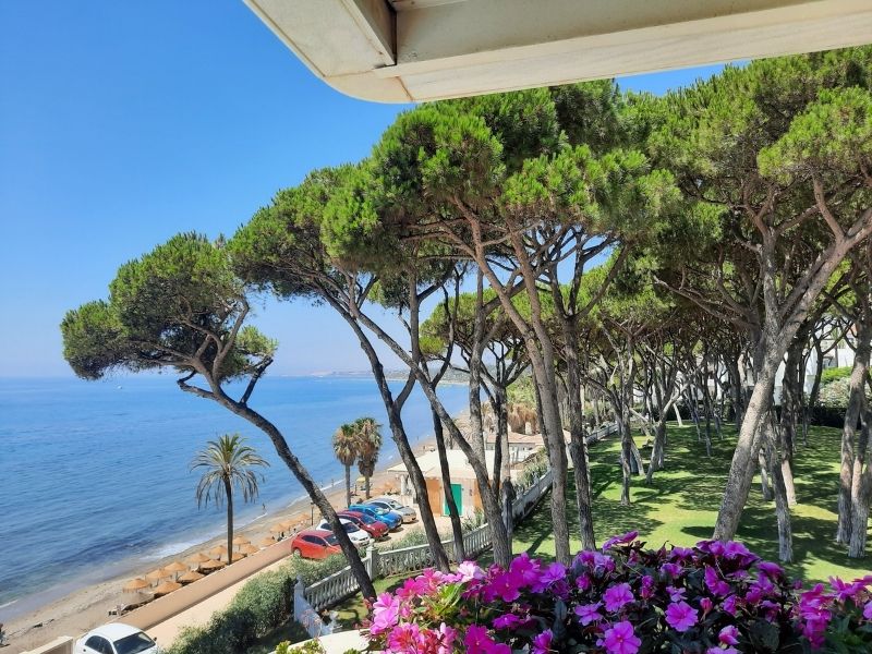 Sell safely and in a smart way. PATRICIA LAREDO DAYAN en Marbella